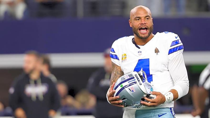 Dak Prescott Stares Down Employee Who Calls Out 'Embarrassing' Cowboys Loss