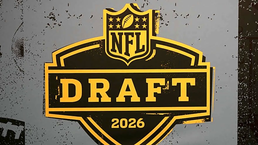 Historic Texans TE Announcing Day Two Picks at NFL Draft