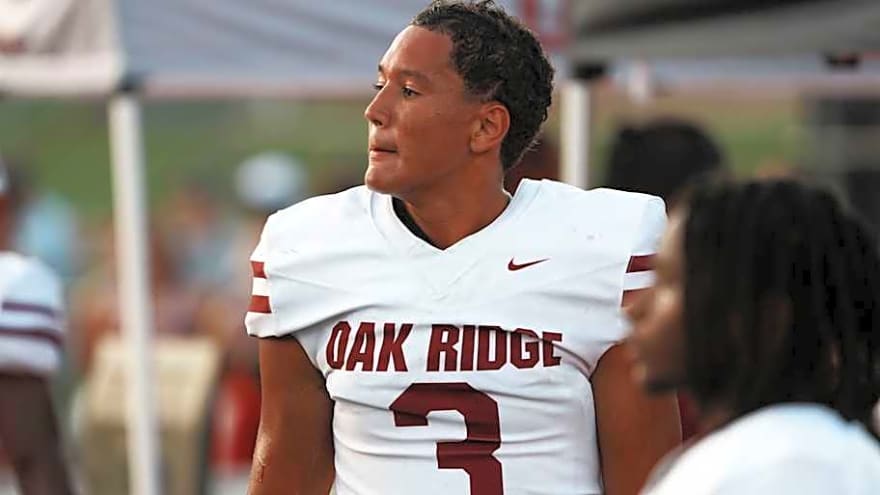 Electric Environment of Tennessee Football Impresses Top Tight End Target