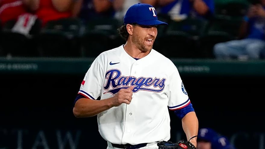 Rangers to Start Jacob deGrom, Set Lineup for Twins Series Opener