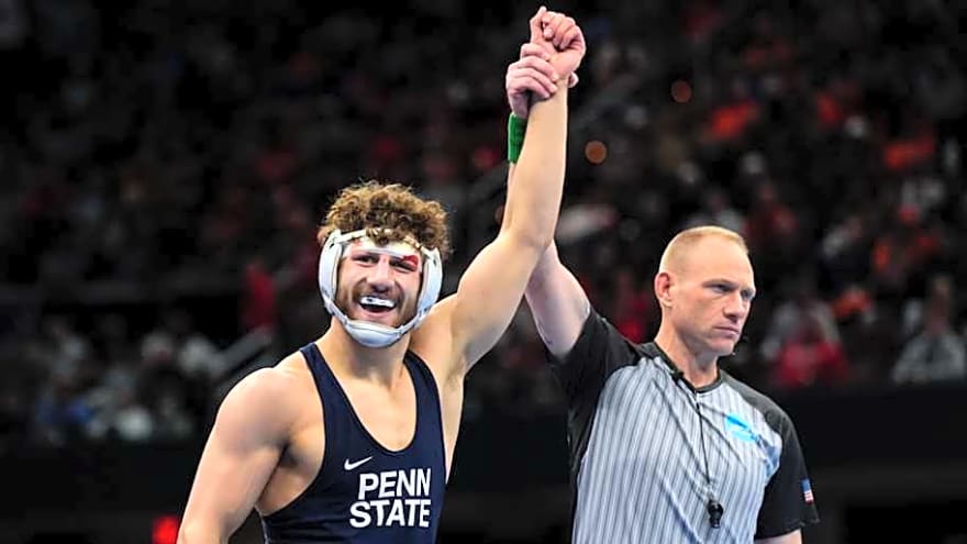 Penn State's Mitchell Mesenbrink Wins Hodge Trophy After Calling it 'Opinionated'