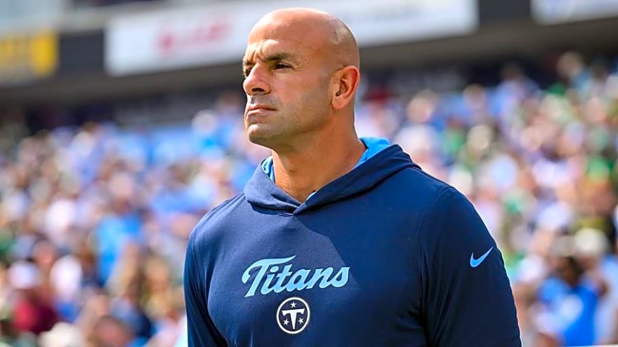 Day Before Game Day: How Robert Saleh Will Rush to a Titans' Win in Rainy New York Return