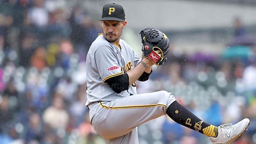 Padres, Dodgers Expected to Compete for $5.25 Million Pitcher at Deadline