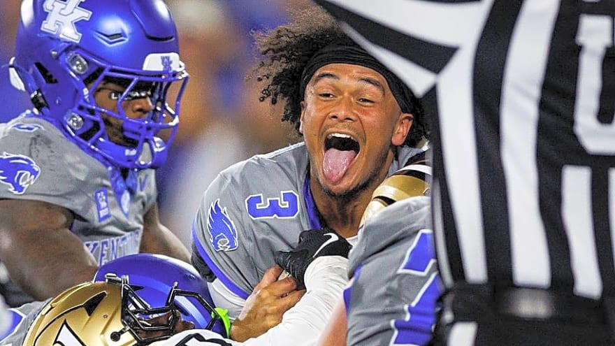 Kentucky football is now a top 10 team in the country