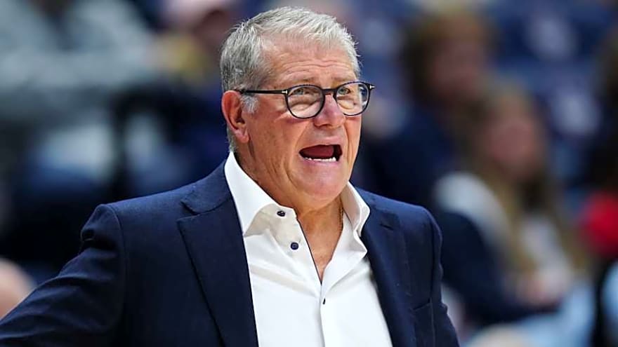 Geno Auriemma Points Out UConn Forward’s Blind Spots
