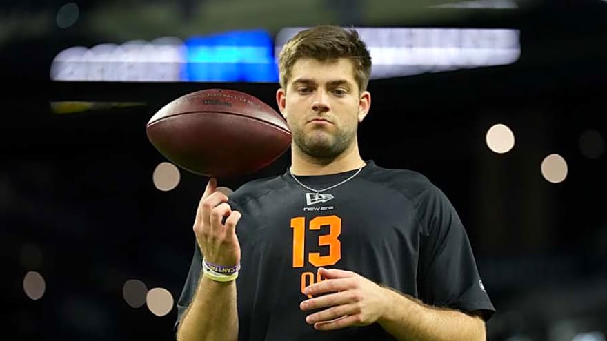 What If The Scheme Change Doesn't Work? Do the Eagles Need A Contingency at QB