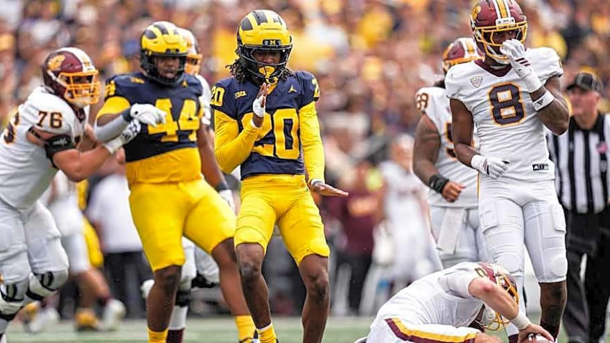 Michigan football DB leads all college football corners in this key stat