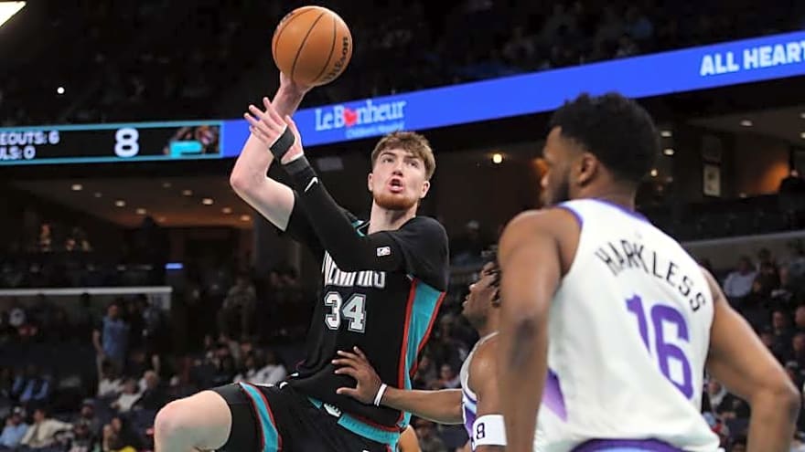Undrafted Rookie Lawson Lovering Notches Double-Double in Memphis Win
