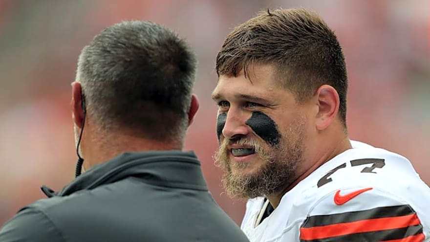 Texans Sign Former Browns All-Pro G Wyatt Teller