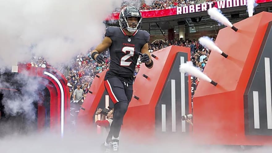 Former Texans WR Announces Retirement After 12 Seasons