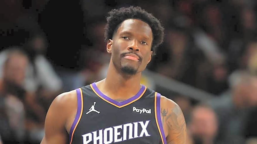 Former Suns Forward Heads Back to Europe After Midseason Trade