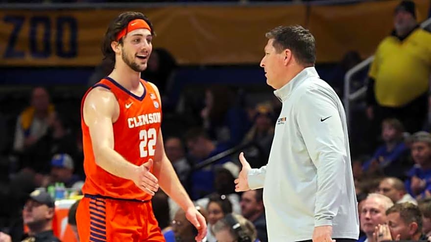 Brad Brownell Credits 'High-Quality People' For Clemson Basketball's Growth
