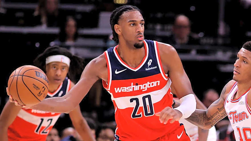 Wizards Lose Two Centers for Raptors Game