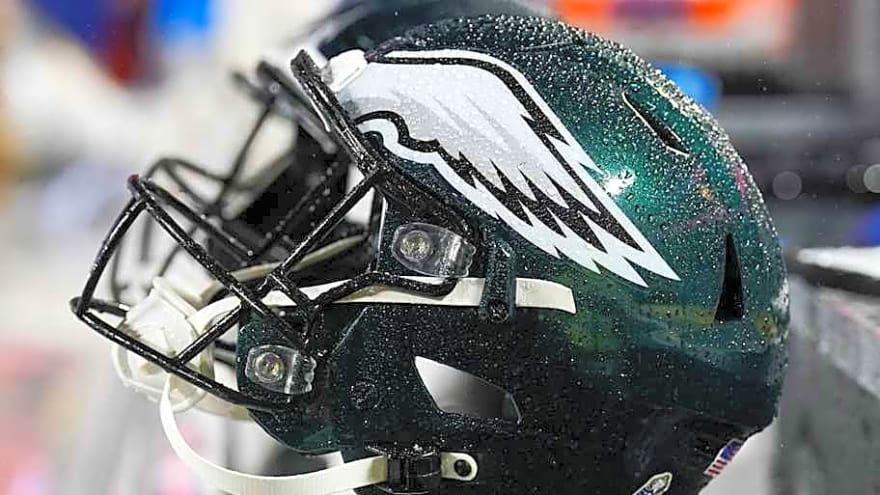 Eagles Camp Standout Down With Apparent Leg Injury