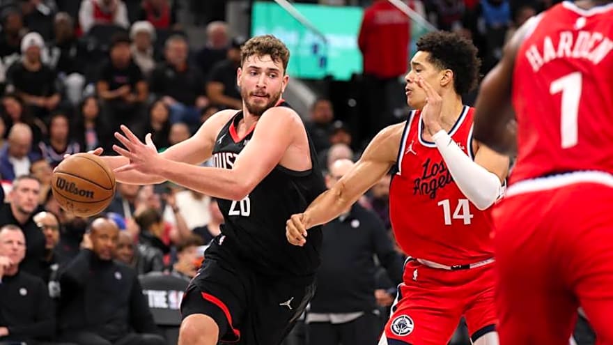 The Rockets' Christmas List Includes More Connected Offense