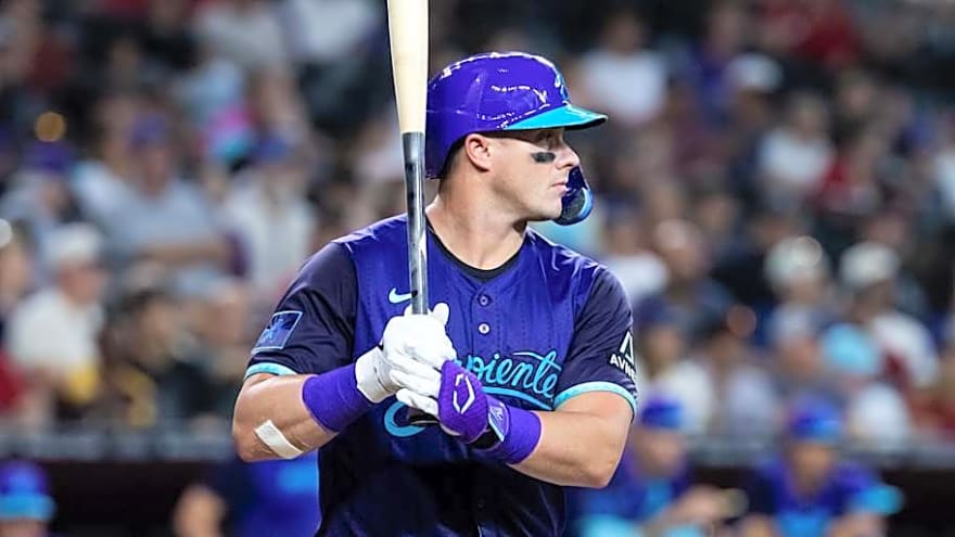 Why Re-Signing James McCann was Perfect Move for D-backs