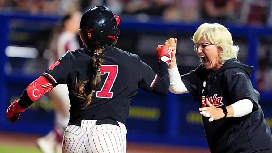 Preview: No. 1 Nebraska Softball vs Alabama at the WCWS with Breakdown