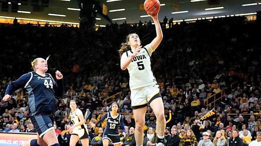 Iowa's Ava Heiden Sets Career High vs. Penn State
