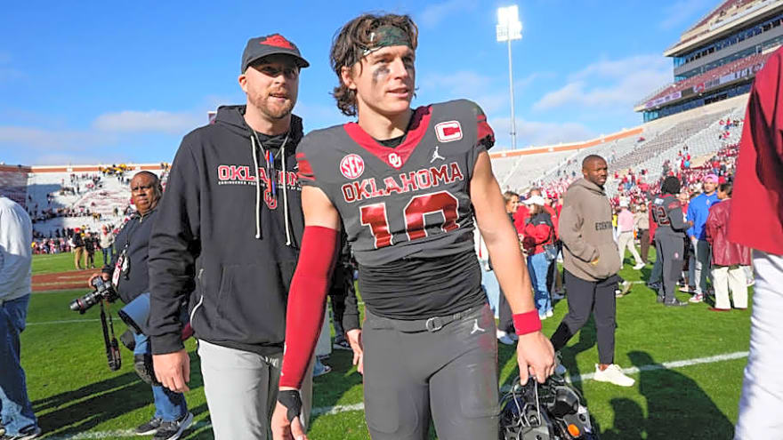 How &#39;Short, Easy&#39; Passes From John Mateer Can Bolster Oklahoma&#39;s Offense