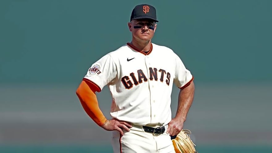 Giants Set Two Franchise Records in Second Straight Loss to Yankees