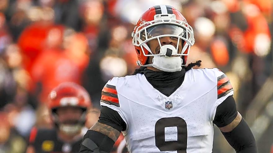 Five Players Eagles Could Sign or Trade For With Their Available Roster Spots