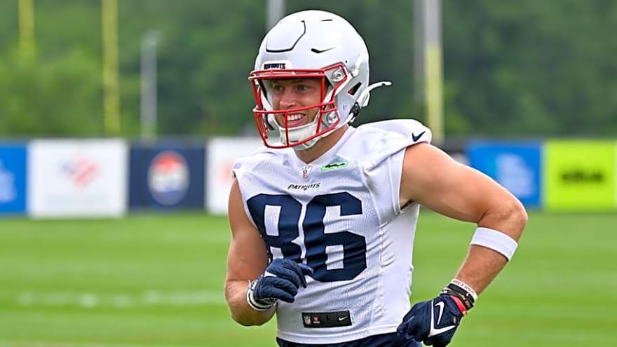 Patriots Receive Stern Advice from WR&#39;s High School Coach