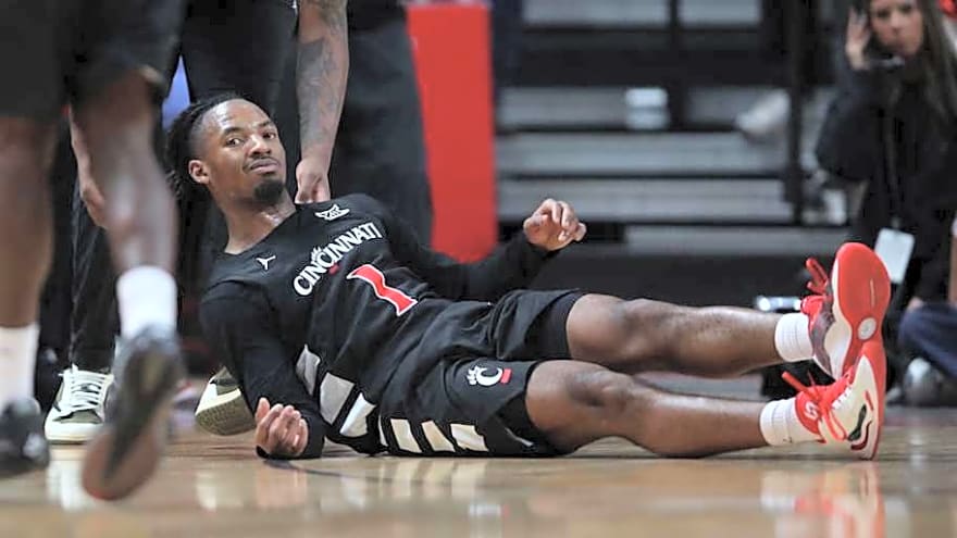 Three Man Weave: Cincinnati Bearcats Basketball Rips Apart Oklahoma State At Home