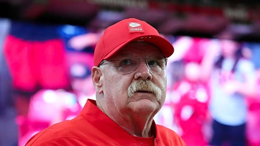 Chiefs fans face rare dilemma after 0-2 start: panic or patience?