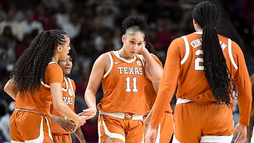 3 Texas Longhorns Plan To Enter the Transfer Portal