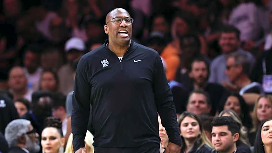 Knicks Coach Mike Brown Talks Immediate NBA Return
