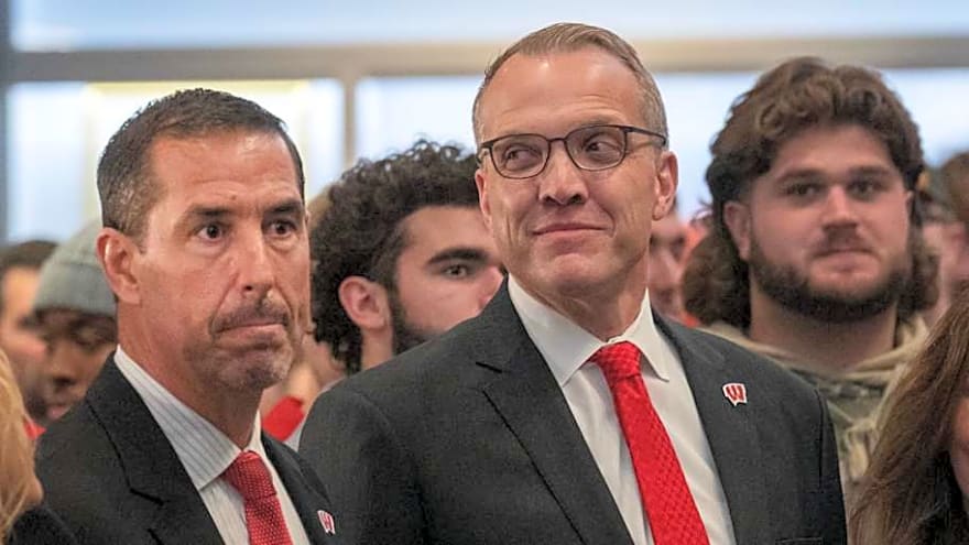 Wisconsin Badgers football won't shy away from 'championship-level expectations' in 2026