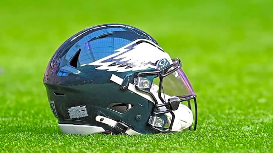 Saints Announce Signing Of Former Broncos, Eagles RB