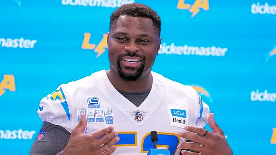 Chargers Should Aggressively Take Advantage of the Endless Bears Trade Rumors