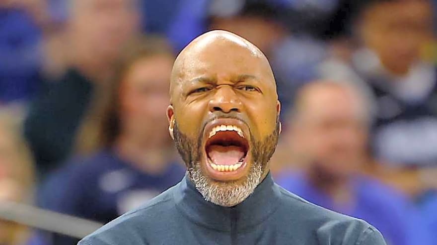 Magic Guard Suffers Injury, Heads to Locker Room vs. Timberwolves