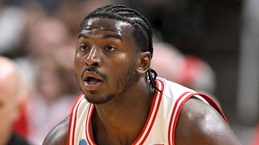 Bradley Reflects on Arizona Making NCAA Tournament History