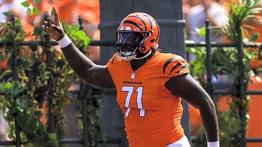 Bengals OT Amarius Mims Building Confidence, Pride After Impressive Showing vs. T.J. Watt and the Steelers