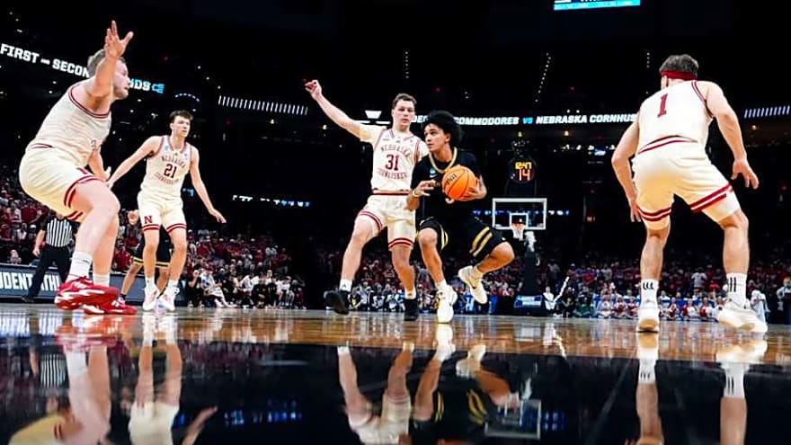 New Blackshirts in Town? Nebraska’s Defense Proves to be Driving Force in Sweet 16 Run