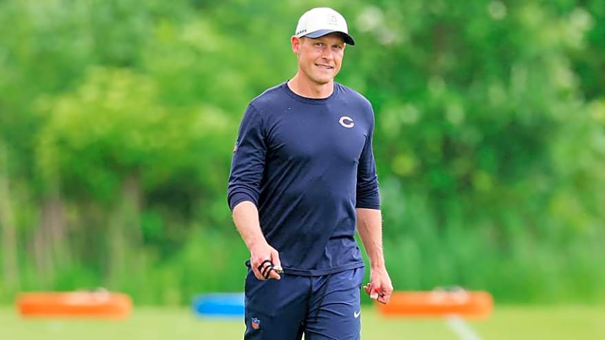 Ben Johnson Crashes Antwaan Randle El's Interview in Fun Moment Between Bears Coaches
