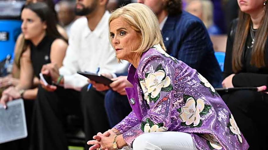 Kim Mulkey, LSU Women&#39;s Basketball to Compete in Paradise Jam Tournament in November