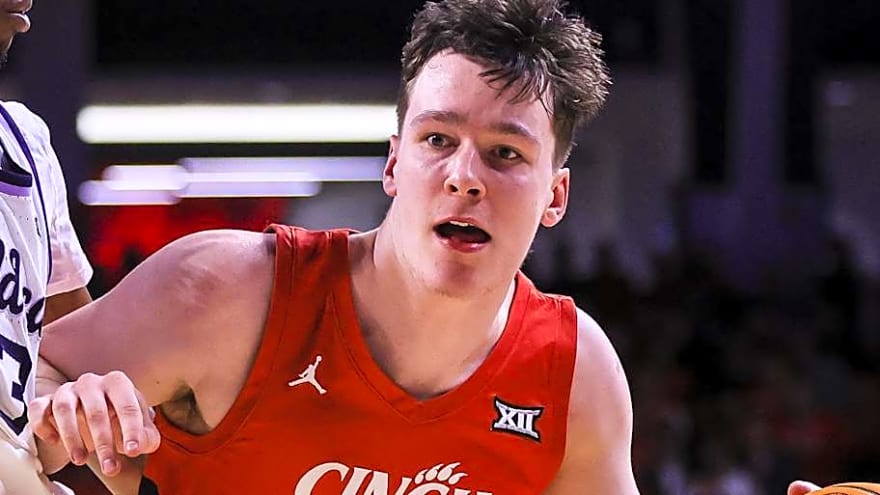 Former UC Star Simas Lukošius Lands On First Pro Basketball Home Following College Career