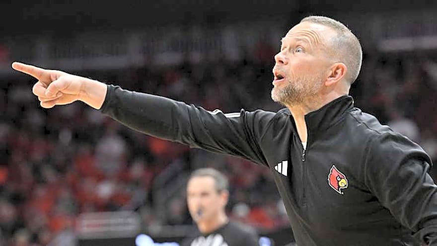 Louisville, Pat Kelsey Not Letting 'Rat Poison' Impact Them as Postseason Draws Near