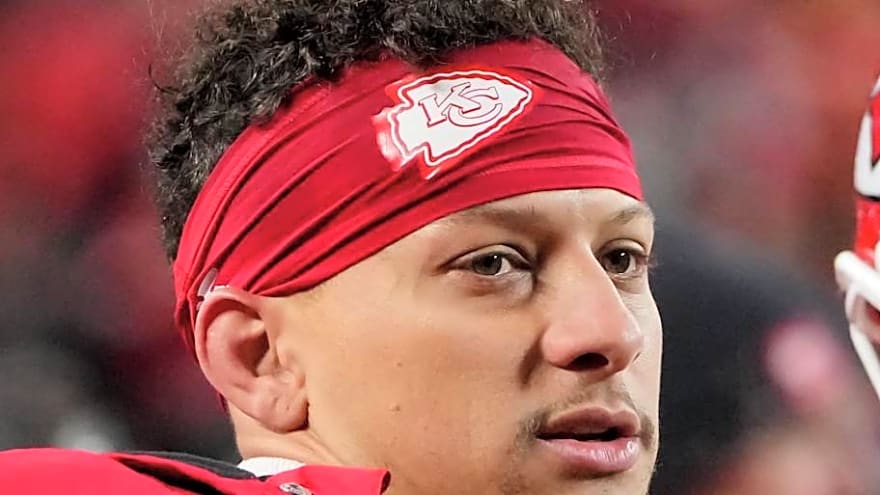 Mahomes Has Strong Reaction to Chiefs' Electric Addition of Kenneth Walker