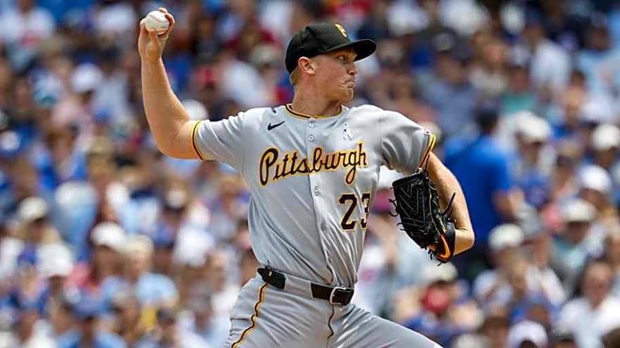 Pirates Fall to Cubs in Extra Innings, Lose Series