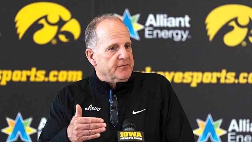 The Turnovers Haven't Come, But Iowa Football's Defense Isn't Concerned