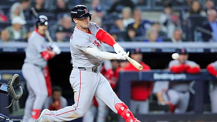 Red Sox&#39;s Alex Bregman Gives Short Free Agency Answer With Opt-Out Looming