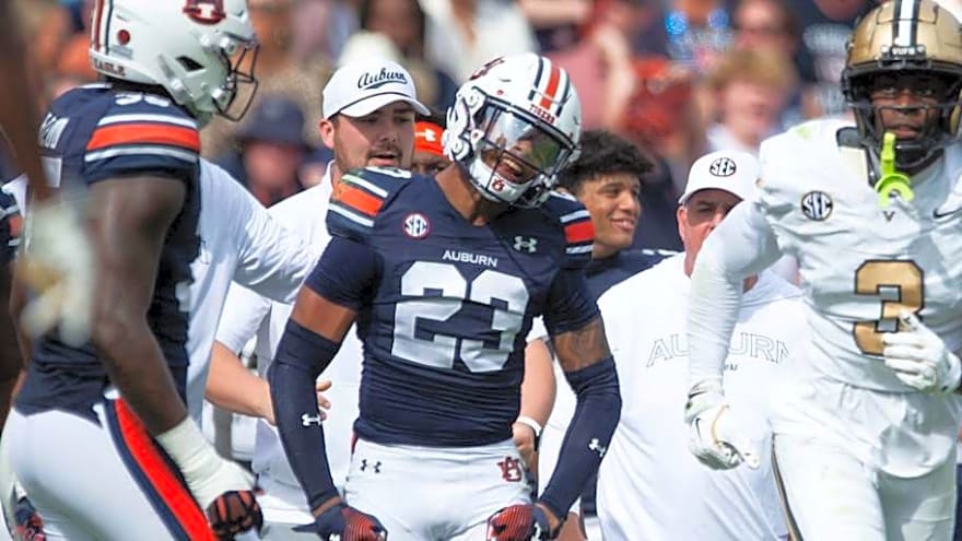 Hugh Freeze Praises Underrated Auburn Tigers Unit ahead of Fall Camp