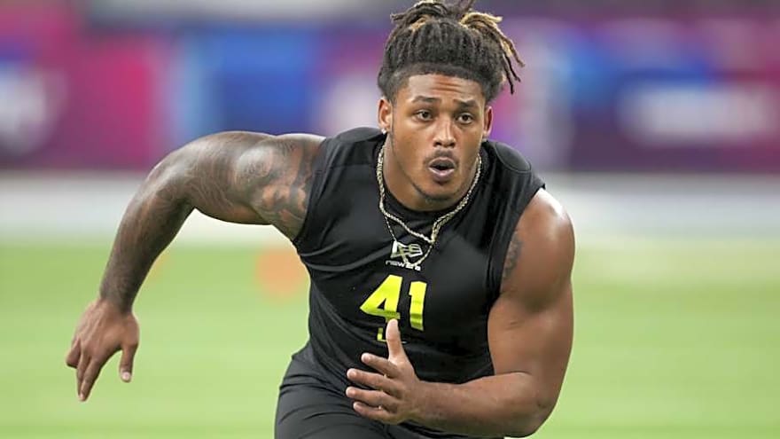 New Seattle Seahawks Mock Draft Adds Potential DeMarcus Lawrence Replacement