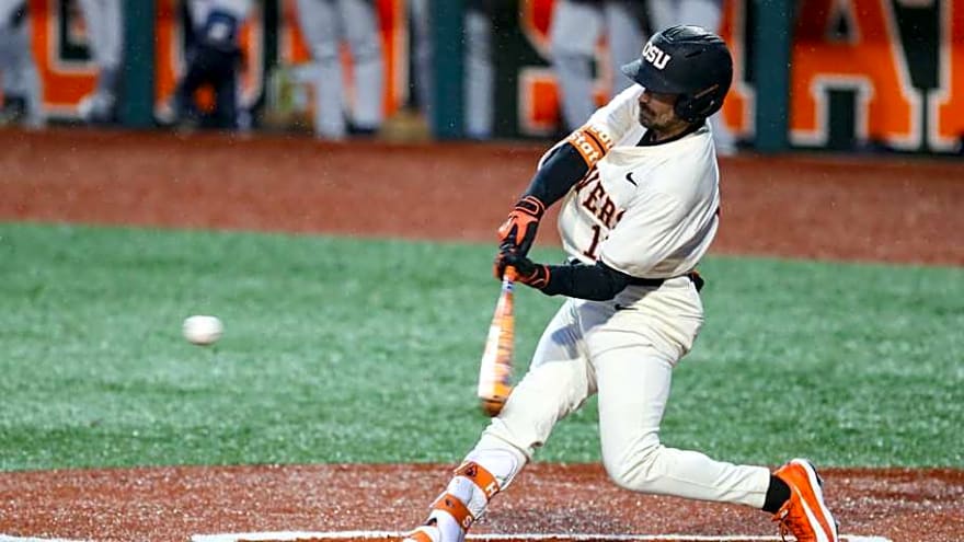 #7 Oregon State Closes Regular Season With 8-1 Win Over Air Force