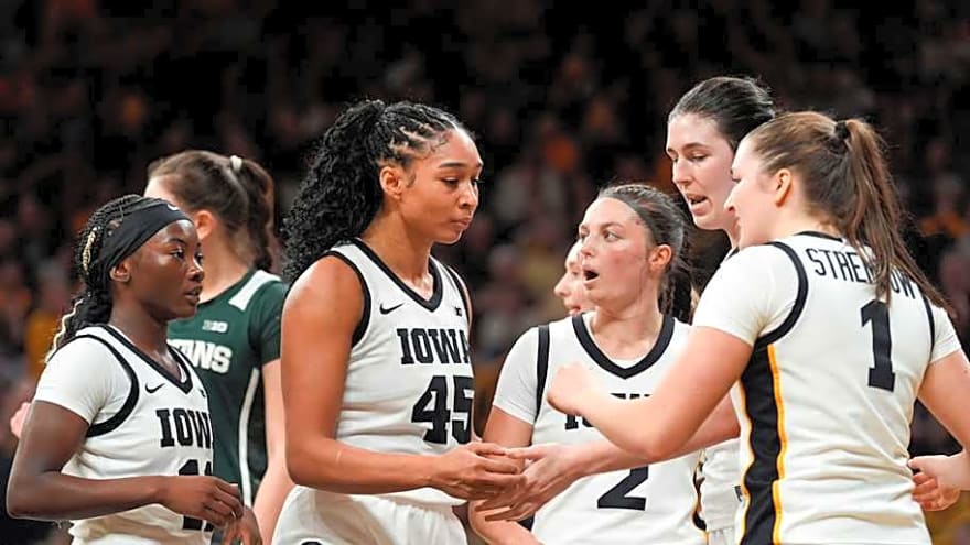 Iowa Extends Win Streak To Six With Third Ranked Win