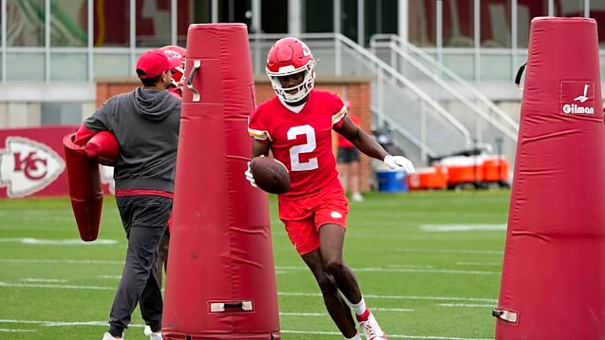 Tyquan Thornton is turning heads at Chiefs camp and JuJu’s all in